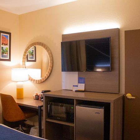 Comfort Inn & Suites Geneva- West Chicago Εξωτερικό φωτογραφία