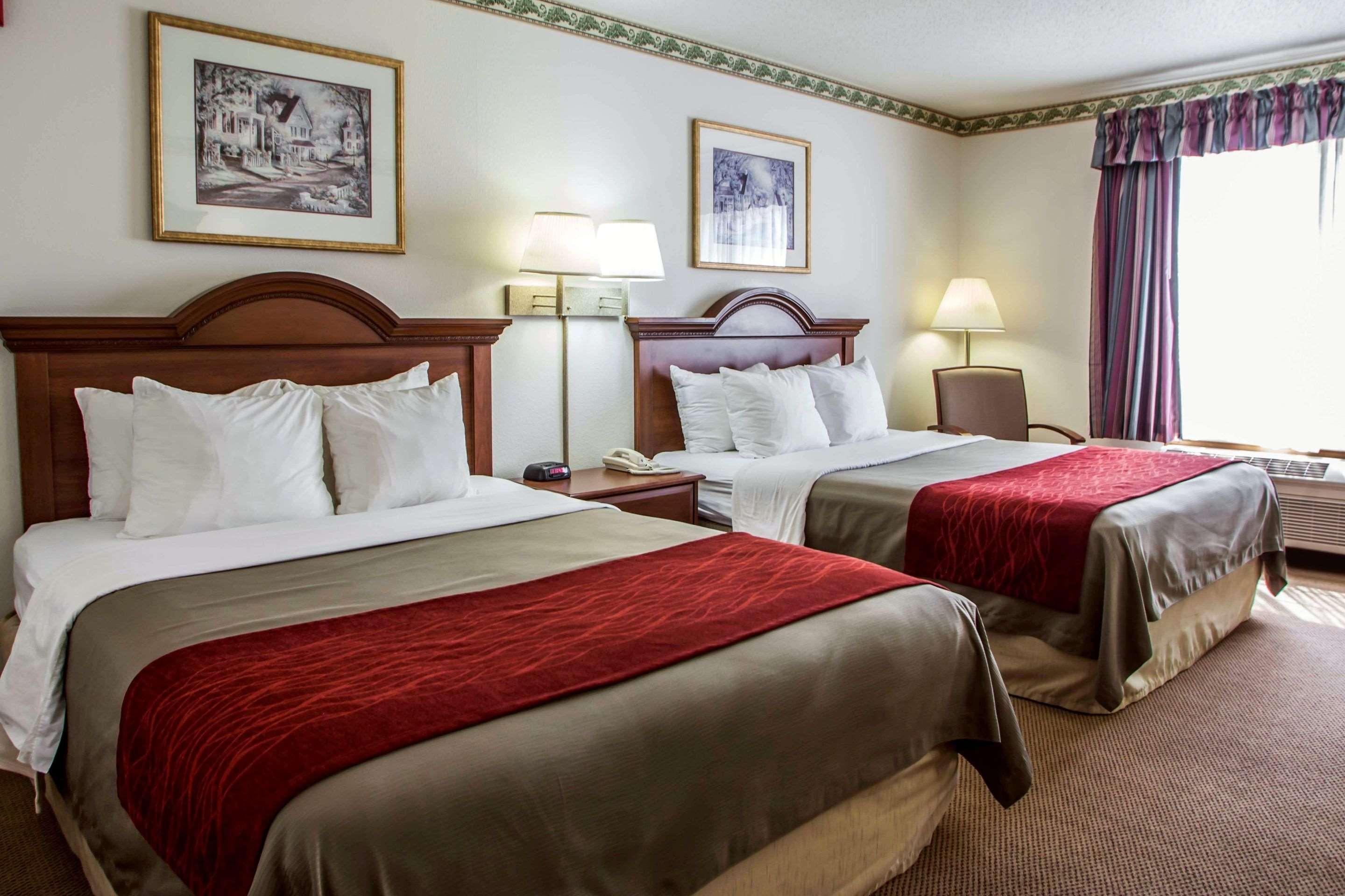 Comfort Inn & Suites Geneva- West Chicago Εξωτερικό φωτογραφία