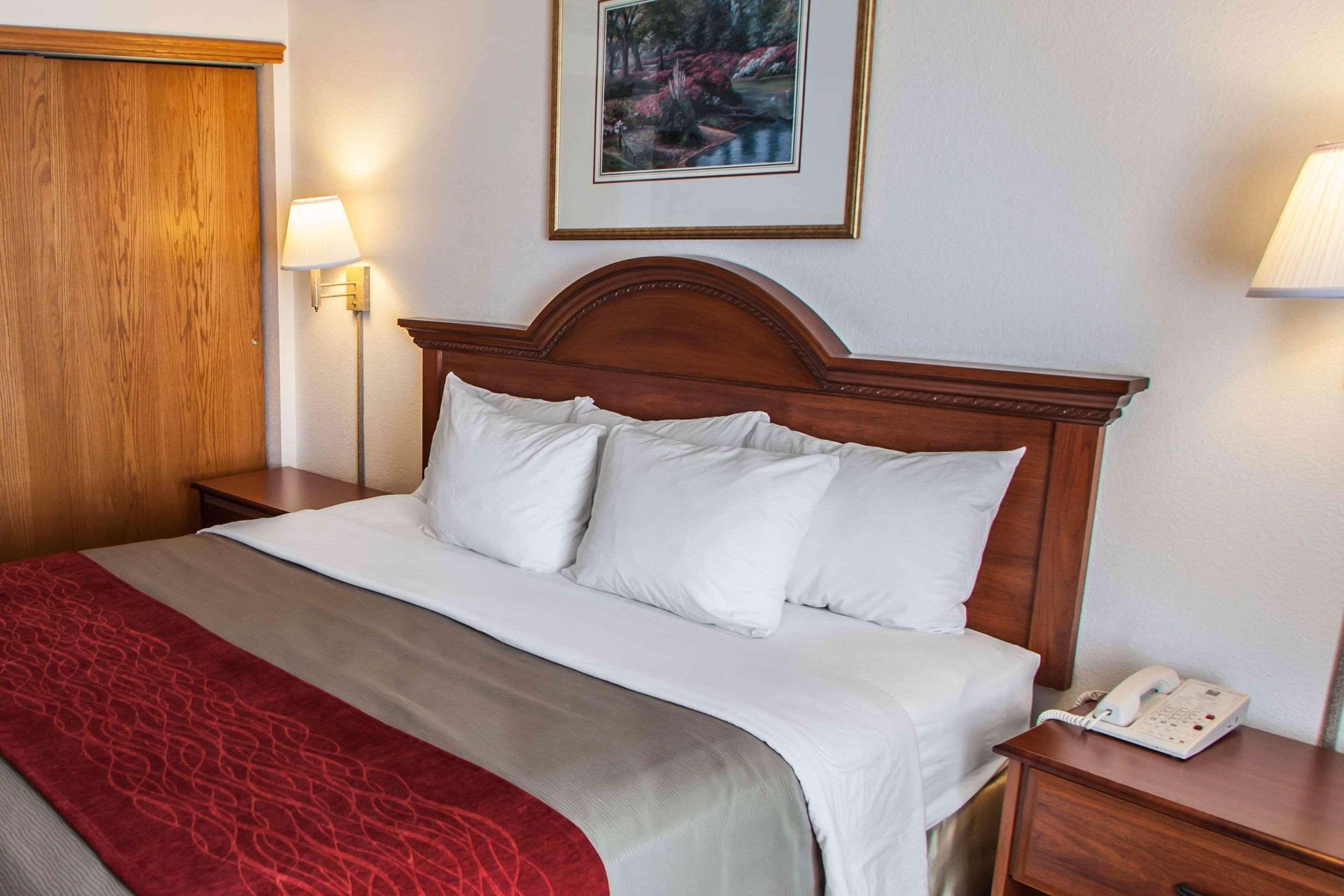 Comfort Inn & Suites Geneva- West Chicago Εξωτερικό φωτογραφία