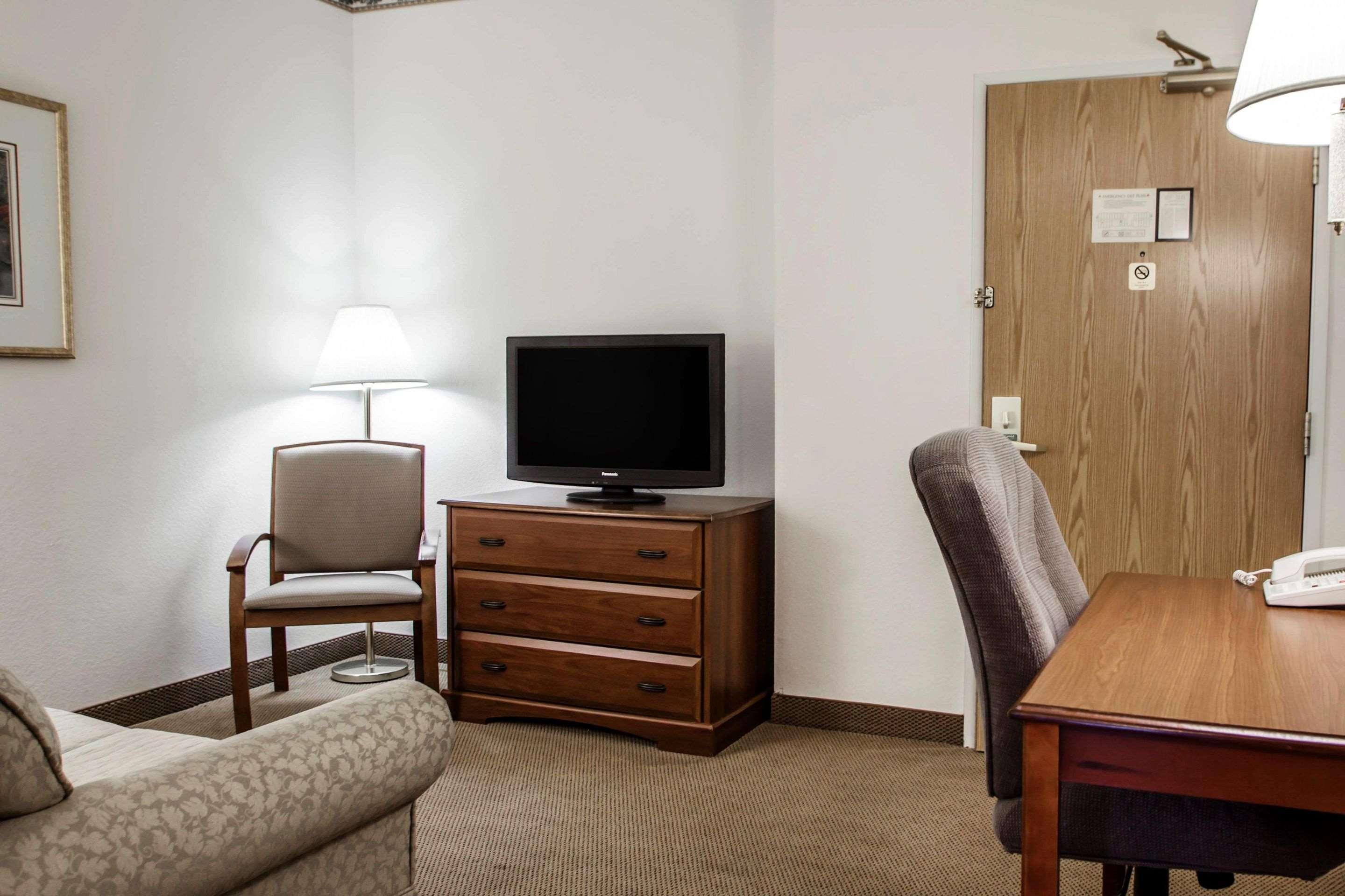 Comfort Inn & Suites Geneva- West Chicago Εξωτερικό φωτογραφία