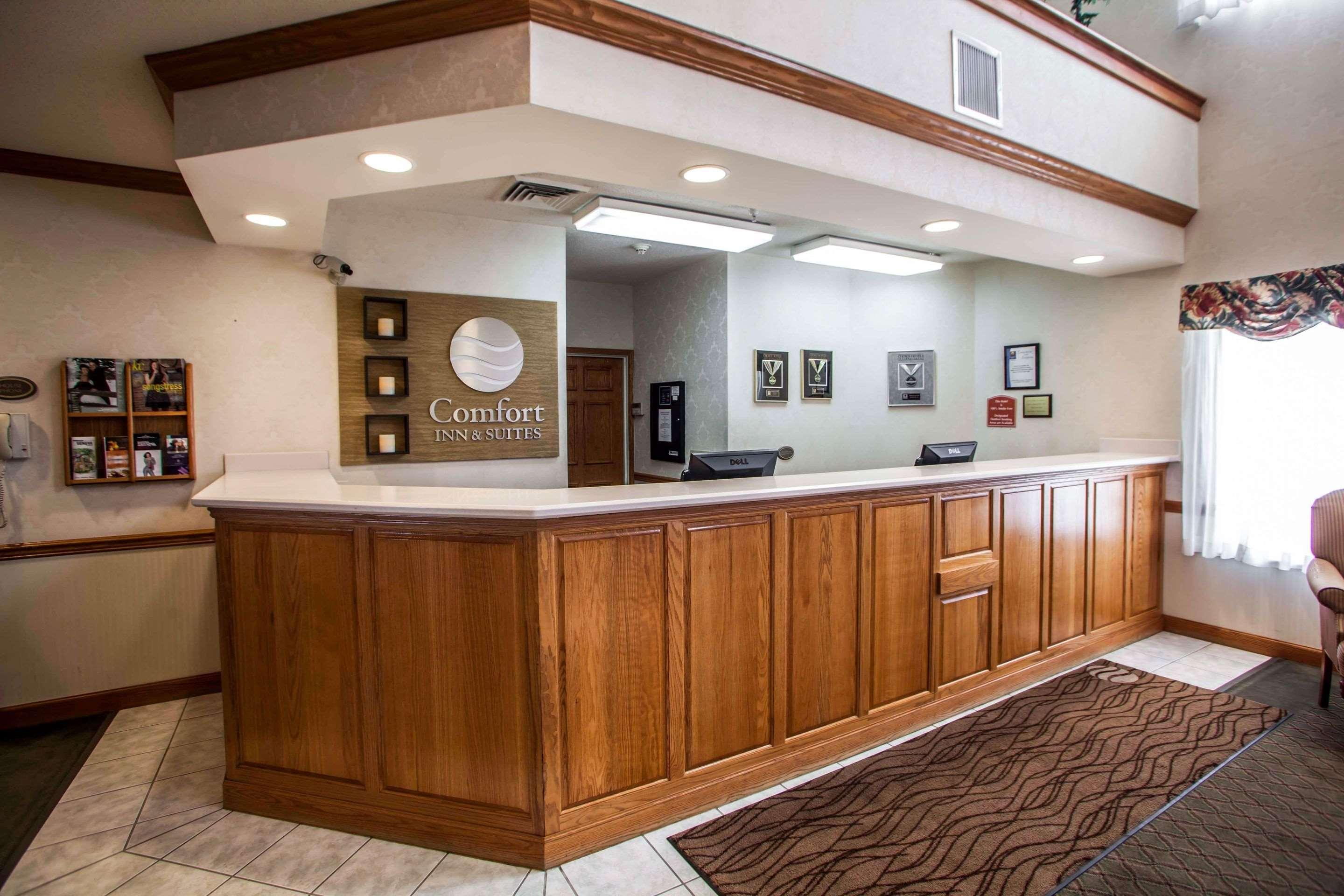 Comfort Inn & Suites Geneva- West Chicago Εξωτερικό φωτογραφία