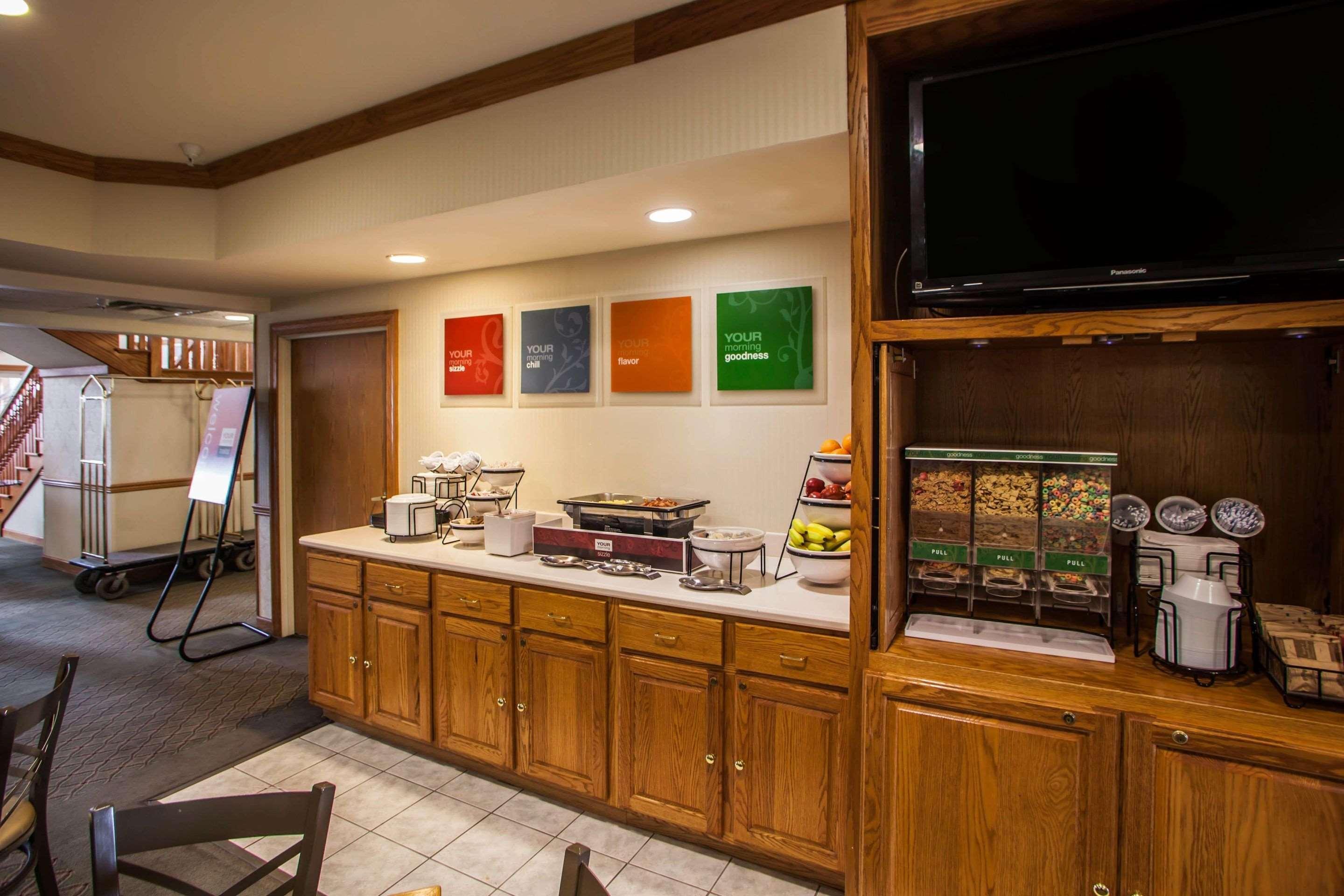 Comfort Inn & Suites Geneva- West Chicago Εξωτερικό φωτογραφία