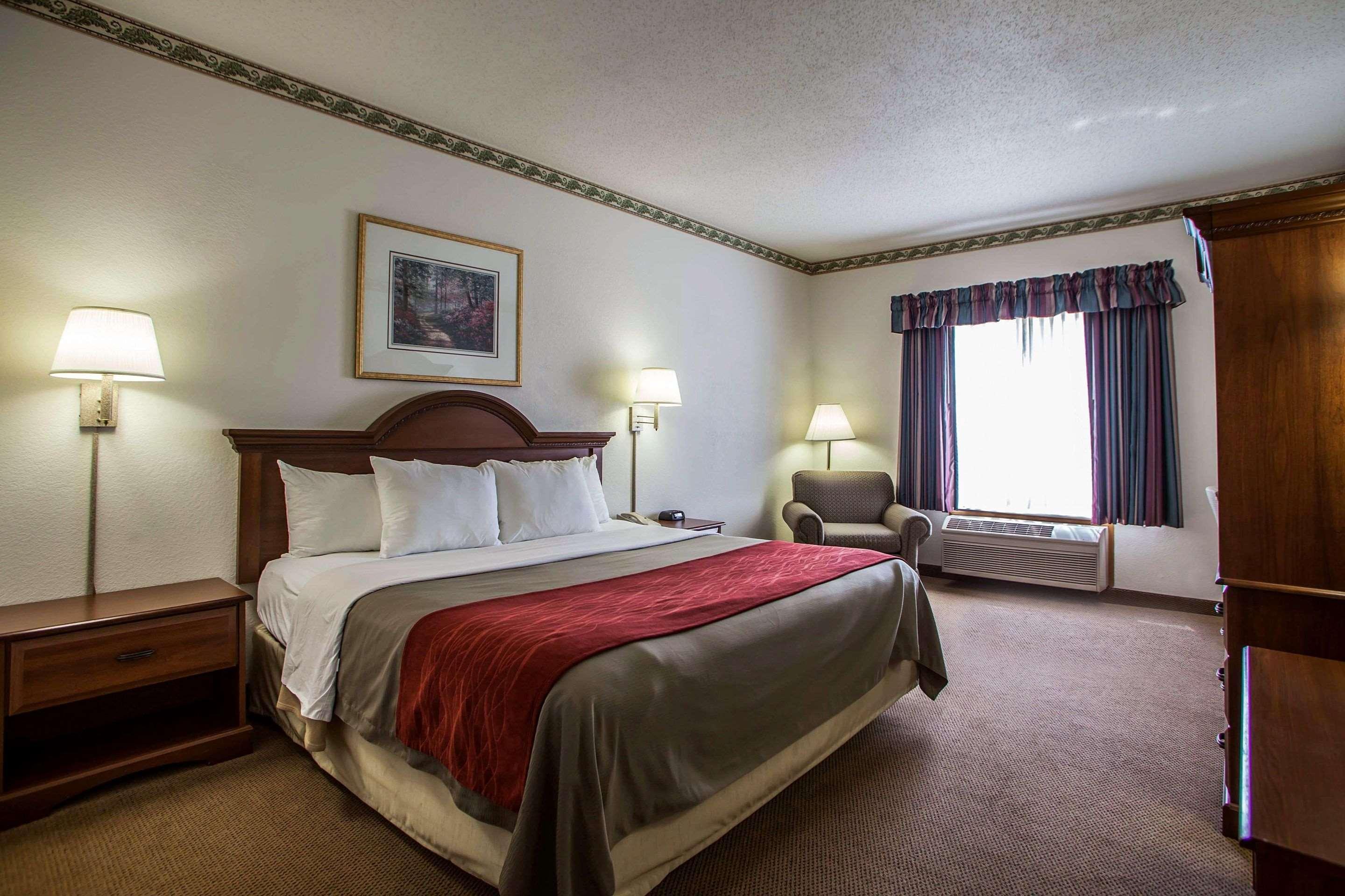 Comfort Inn & Suites Geneva- West Chicago Εξωτερικό φωτογραφία