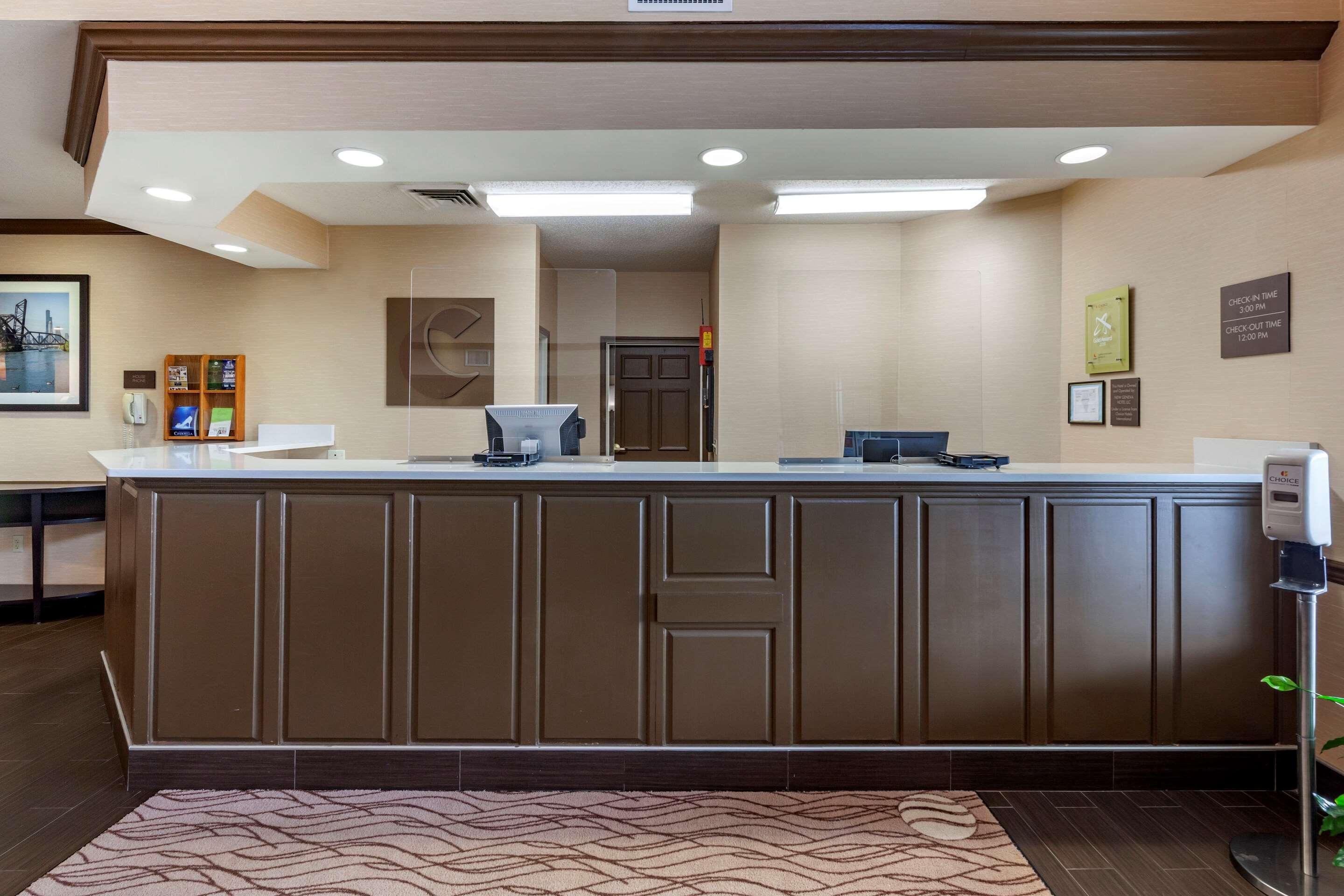 Comfort Inn & Suites Geneva- West Chicago Εξωτερικό φωτογραφία