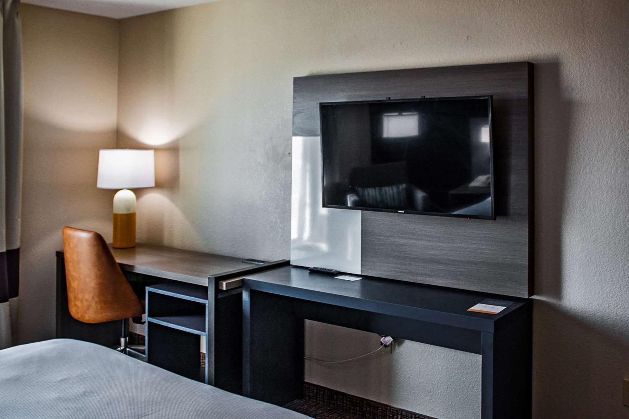 Comfort Inn & Suites Geneva- West Chicago Εξωτερικό φωτογραφία