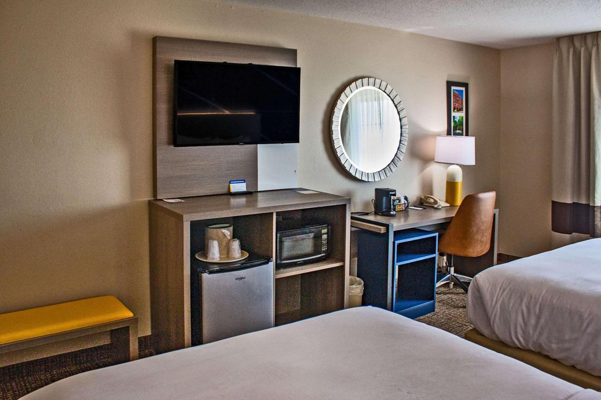 Comfort Inn & Suites Geneva- West Chicago Εξωτερικό φωτογραφία